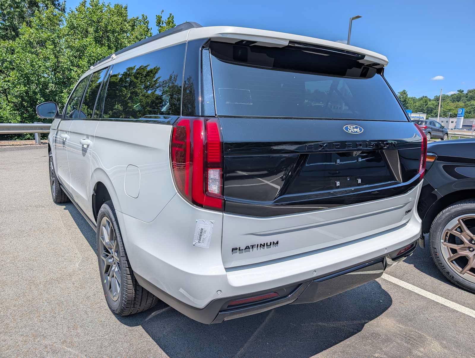 New 2027 Ford Expedition Max Platinum w/ Stealth Appearance Package AWD/4WD image 9