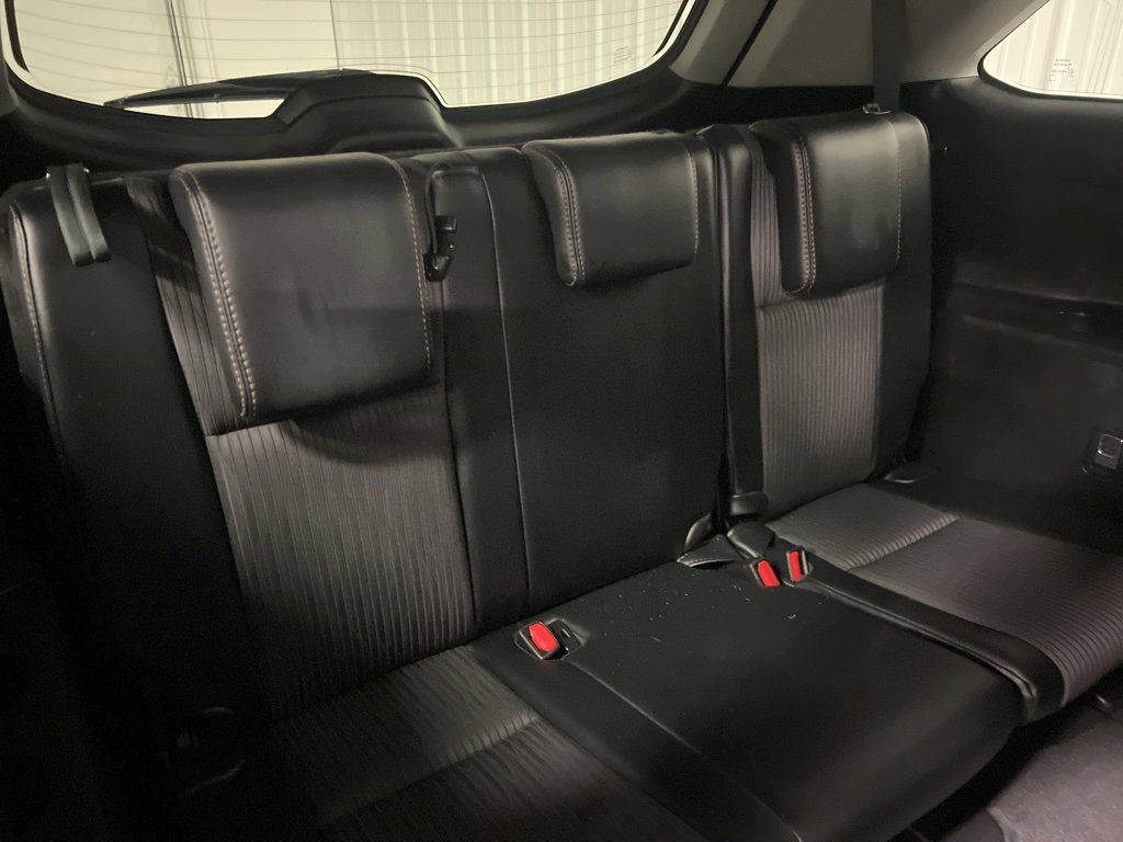 Used 2016 Toyota Highlander LE image 14