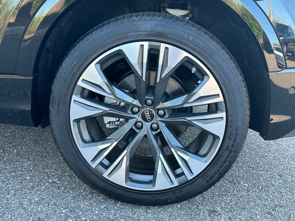 New 2025 Audi Q8 Premium image 67