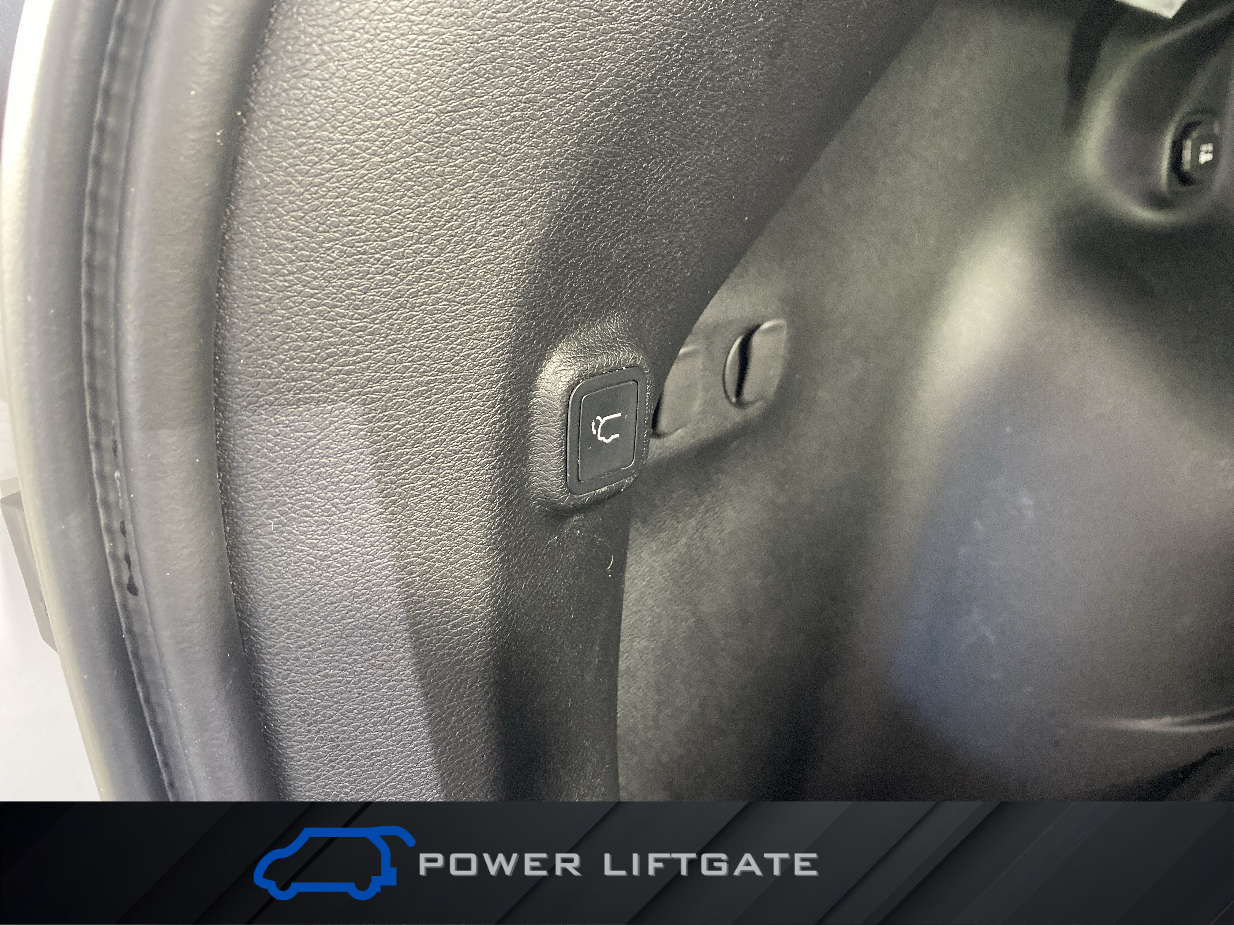 Used 2020 Jeep Cherokee Limited AWD/4WD image 33