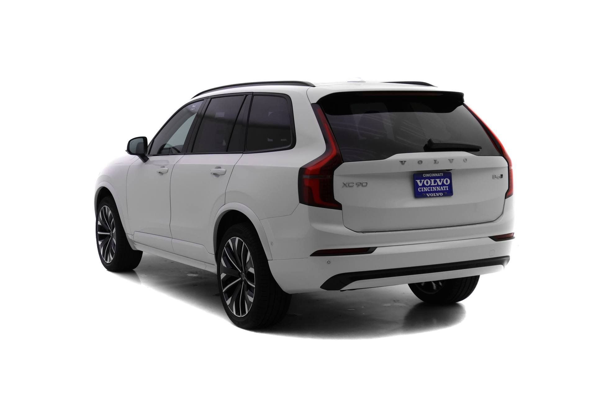 New 2026 Volvo XC90 B6 Ultra w/ Protection Package image 5
