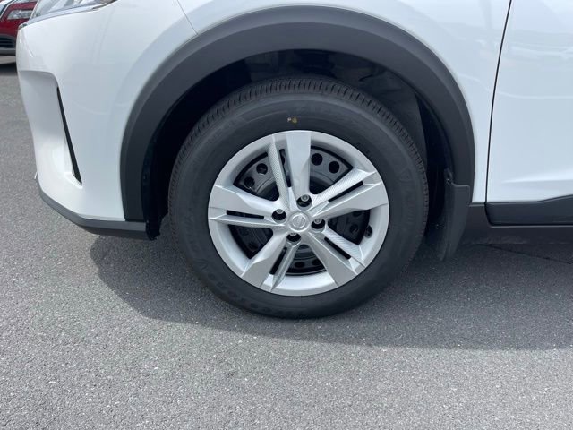 New 2025 Nissan Kicks Play S image 8