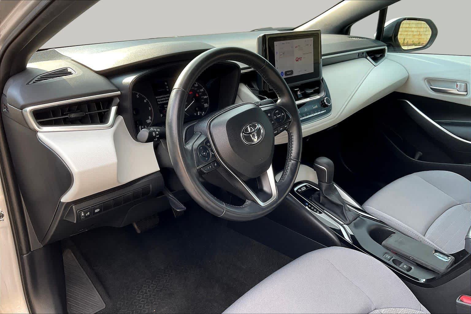 Used 2023 Toyota Corolla SE FWD image 17