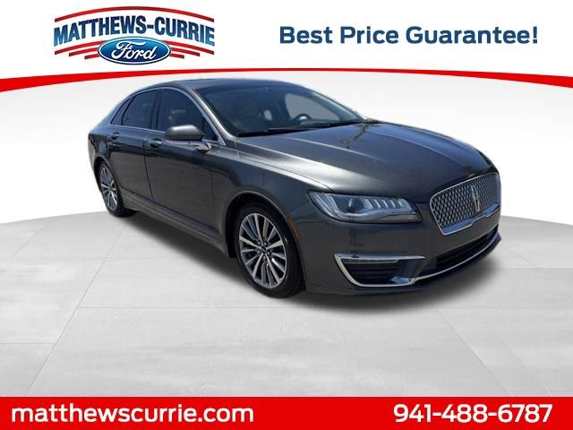 Used 2018 Lincoln MKZ Premiere image 1