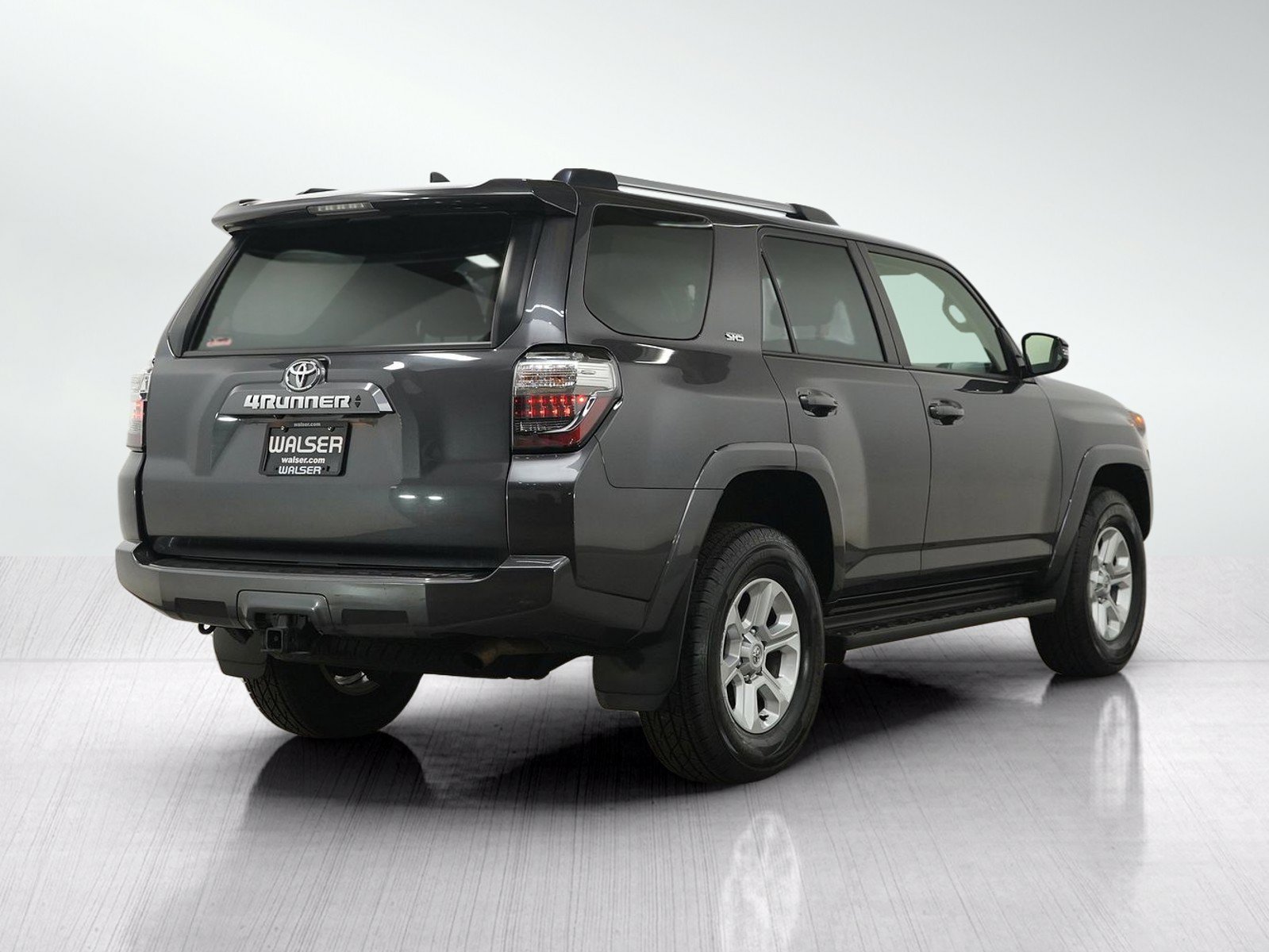 Used 2023 Toyota 4Runner SR5 Premium AWD/4WD image 5