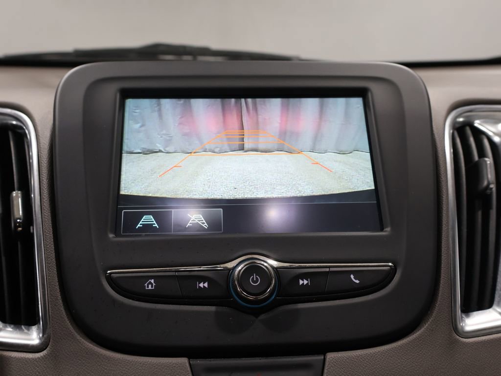 Used 2017 Chevrolet Malibu LT image 27