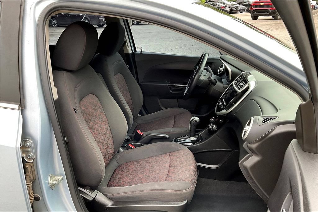 Used 2018 Chevrolet Sonic LT w/ Convenience Package FWD image 16