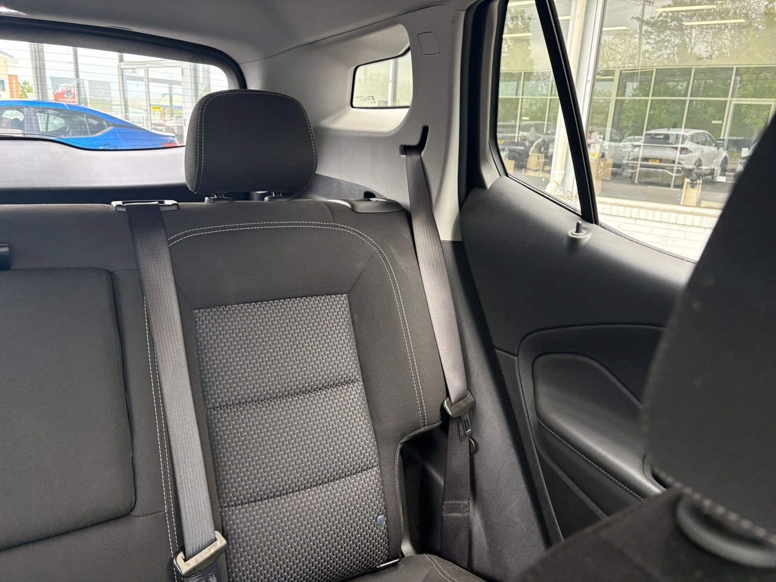 Used 2024 GMC Terrain SLE FWD image 37