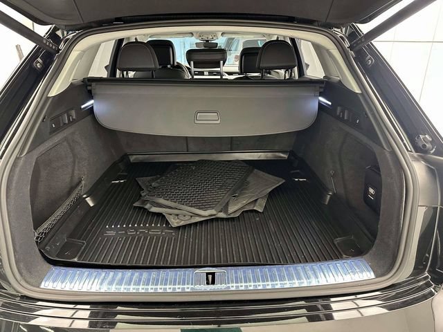 Used 2024 Audi Q8 e-tron Premium Plus w/ Premium Plus Package AWD/4WD image 8