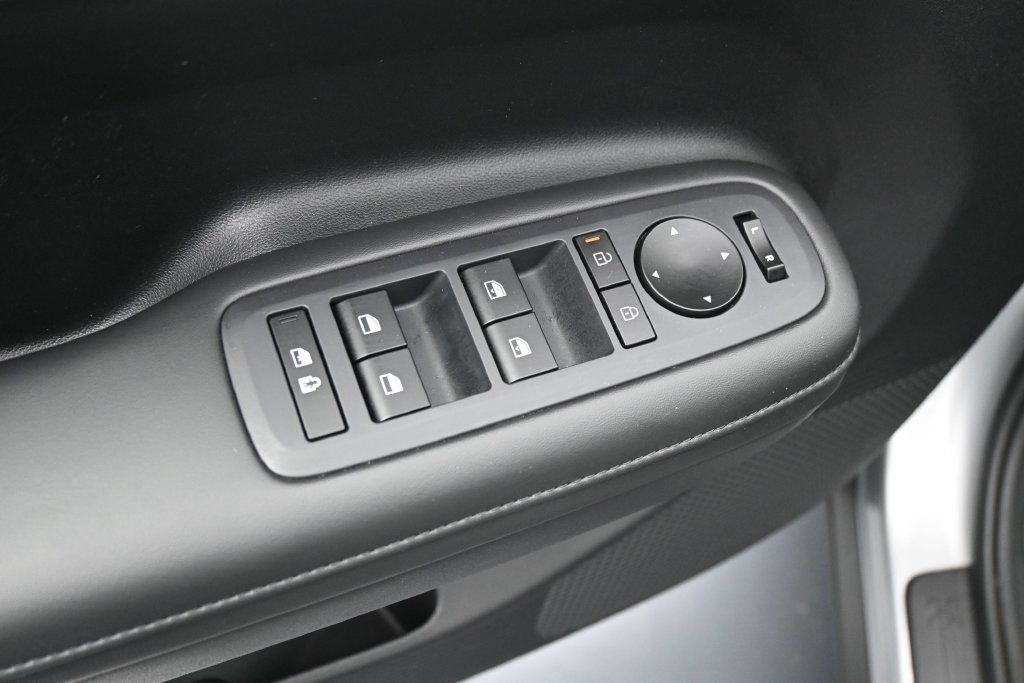 Certified 2026 Hyundai Santa Fe SEL AWD/4WD image 18