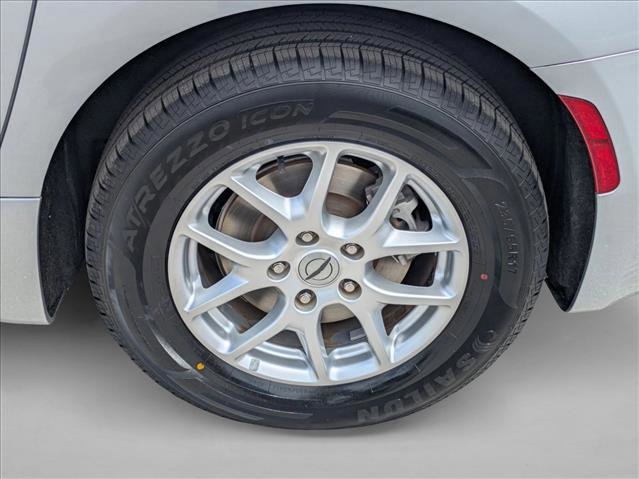 Used 2022 Chrysler Voyager LX FWD image 22