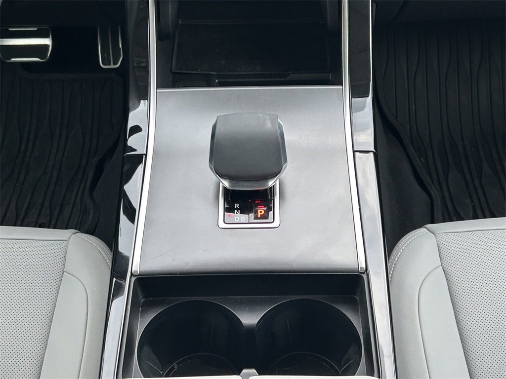 Used 2025 Land Rover Range Rover Velar Dynamic SE image 22