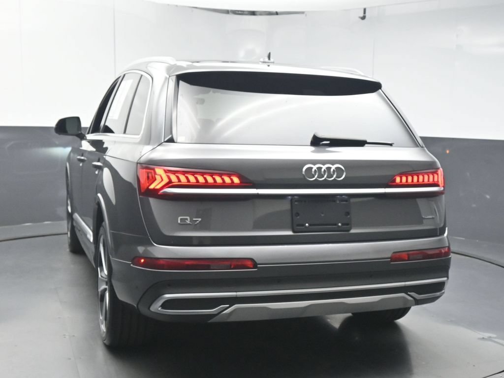 Used 2022 Audi Q7 3.0T Premium Plus w/ Premium Plus Package AWD/4WD image 6