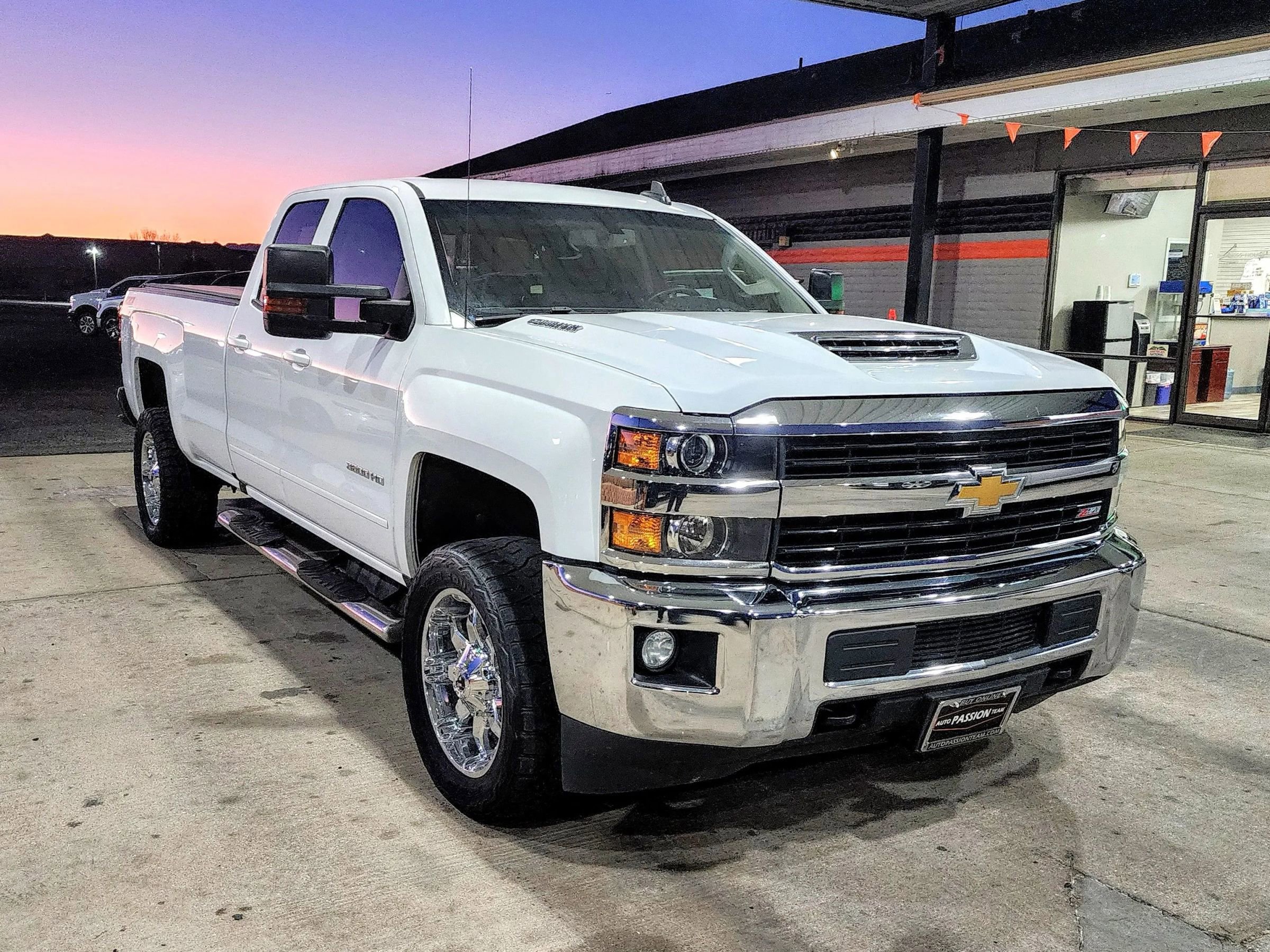 Used 2017 Chevrolet Silverado 3500 LT image 7