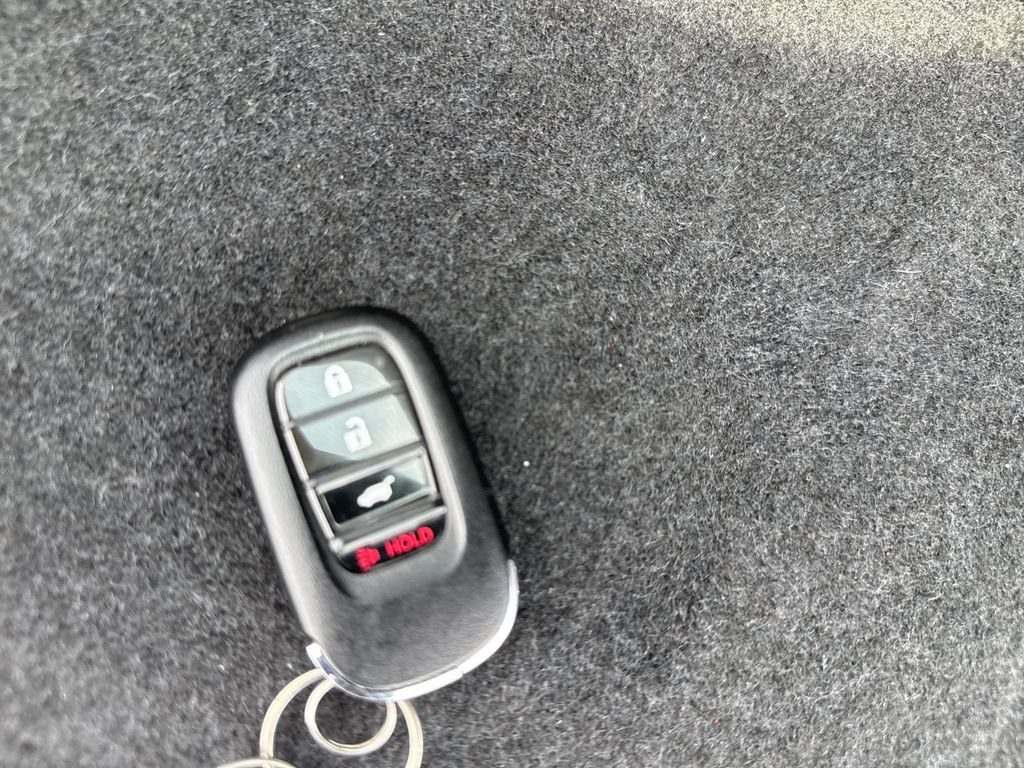 Certified 2025 Honda HR-V LX image 41