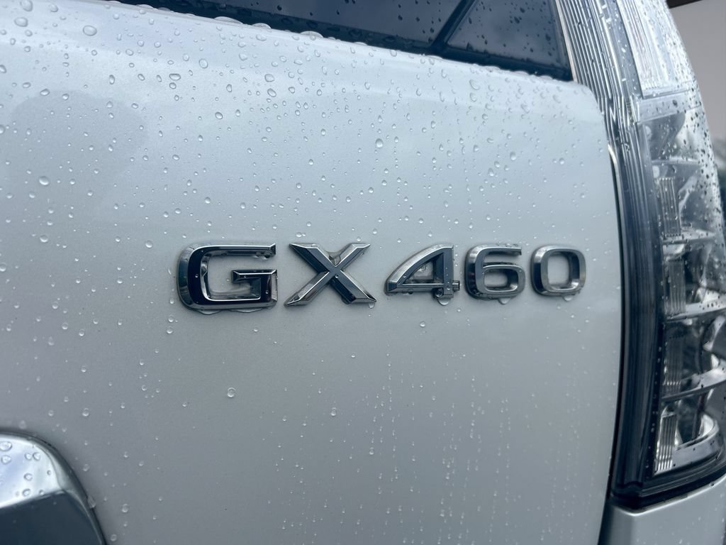Used 2023 Lexus GX 460 Luxury w/ Accessory Package AWD/4WD image 33