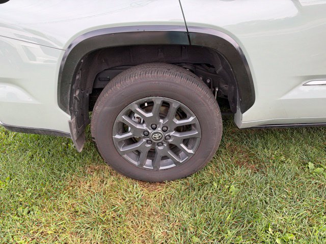 Used 2026 Toyota Sequoia Platinum AWD/4WD image 13
