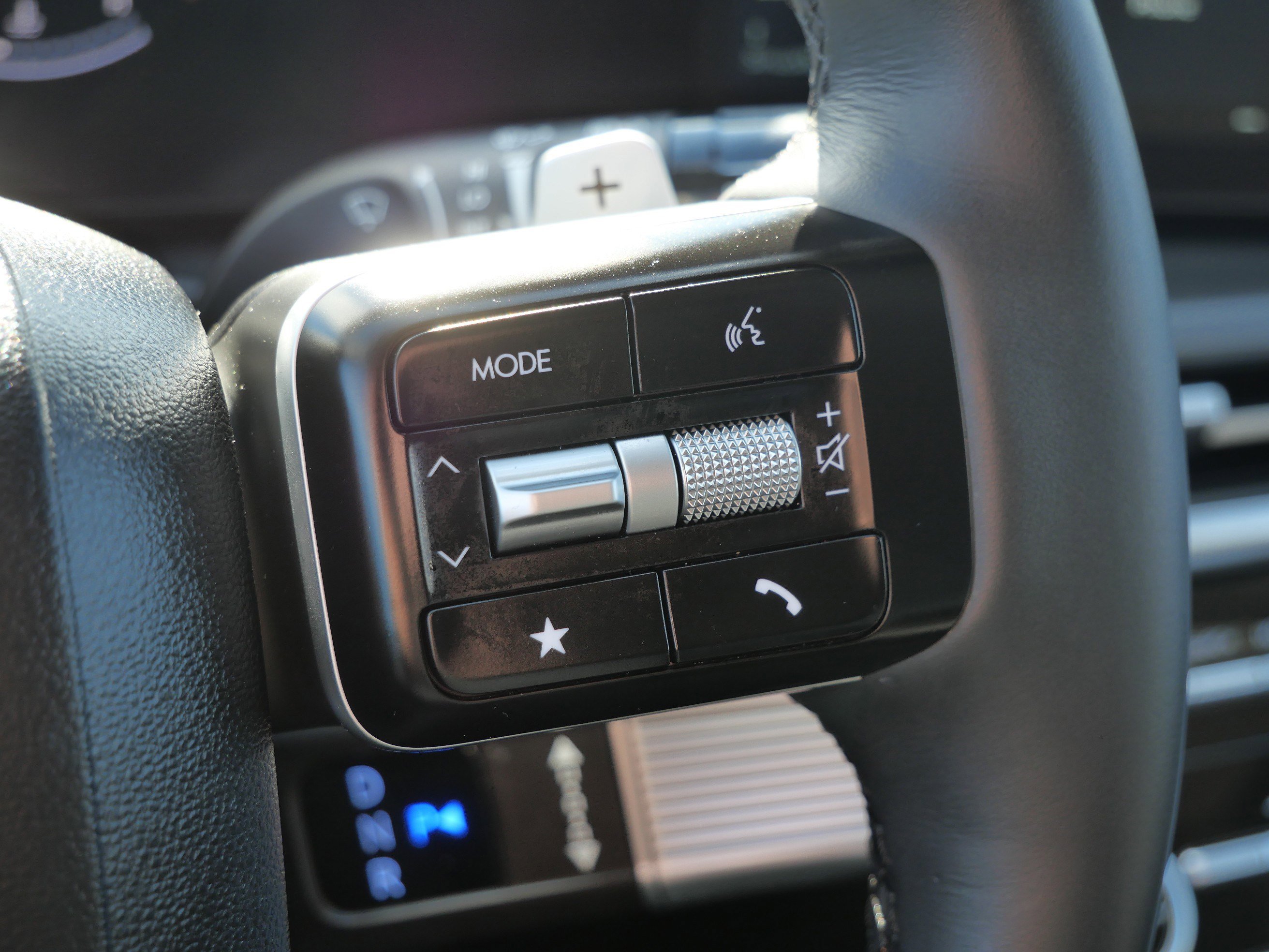 Certified 2026 Hyundai Santa Fe SE image 31