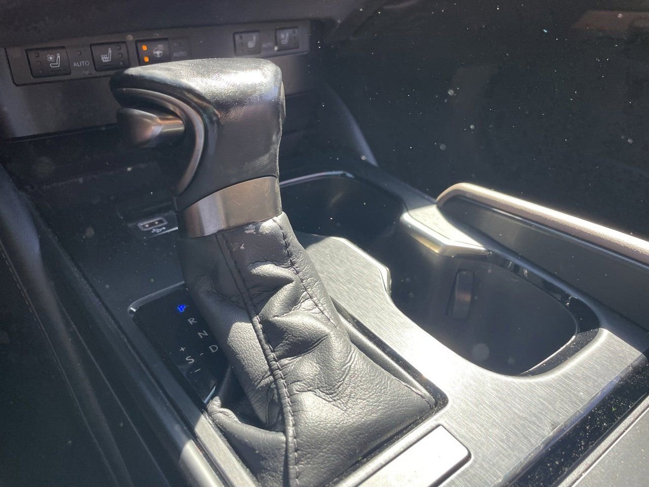 Used 2023 Lexus ES 350 350 w/ Premium Package image 6