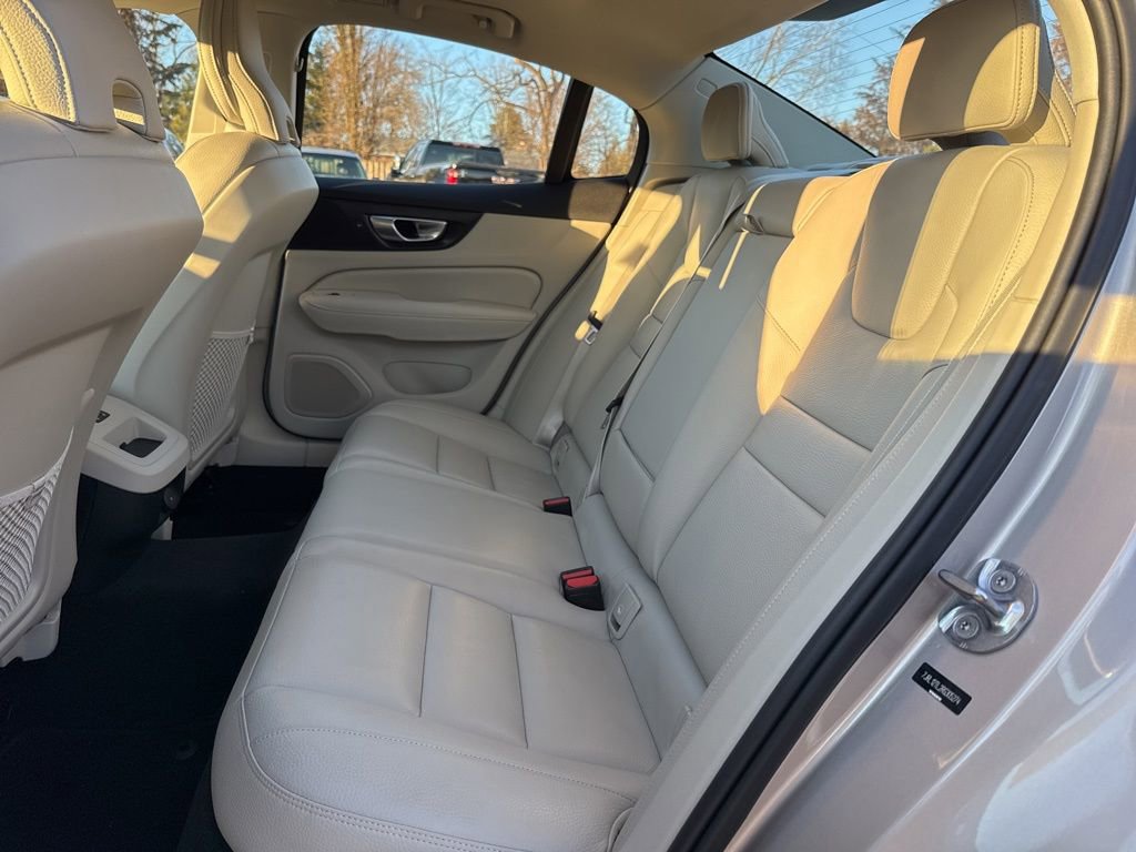 Used 2024 Volvo S60 B5 Plus w/ Climate Package image 38