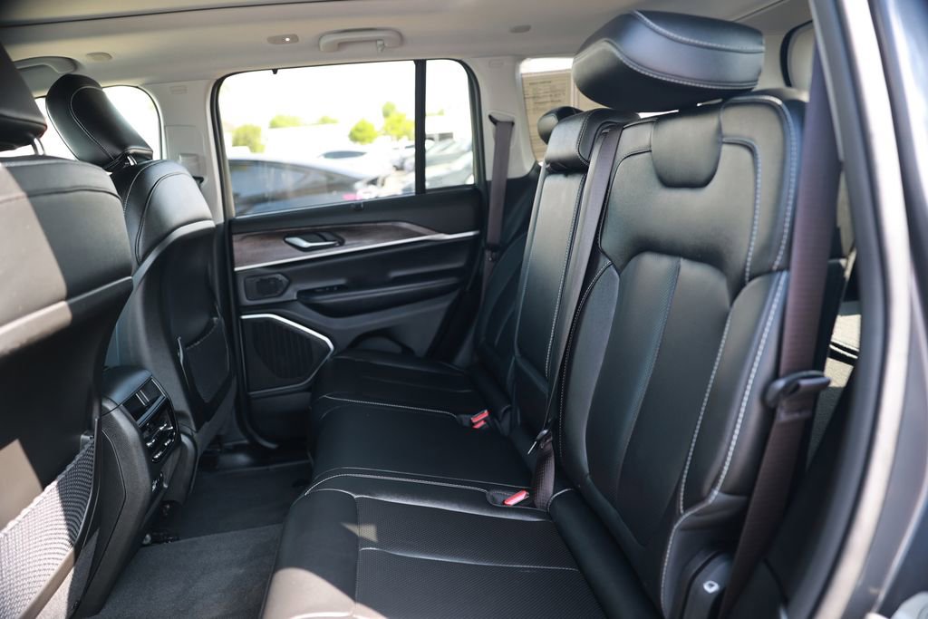 Used 2024 Jeep Grand Cherokee Limited 4xe w/ Luxury Tech Group II image 34