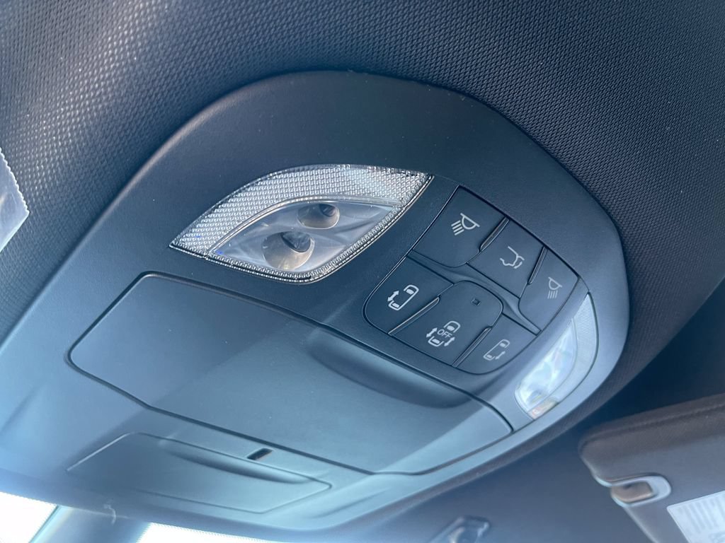 New 2026 Chrysler Pacifica Select FWD image 39