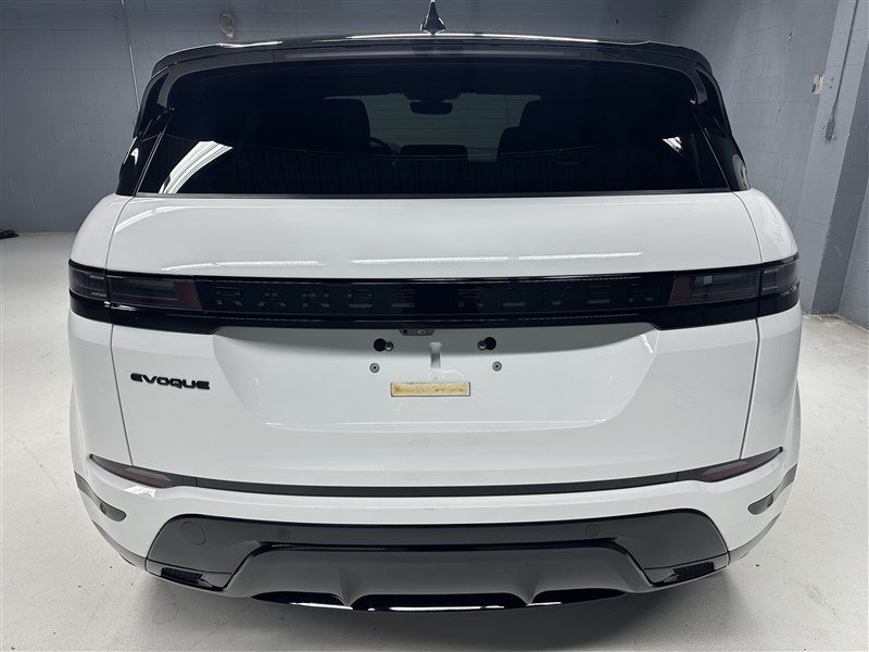 Used 2024 Land Rover Range Rover Evoque Dynamic SE AWD/4WD image 6