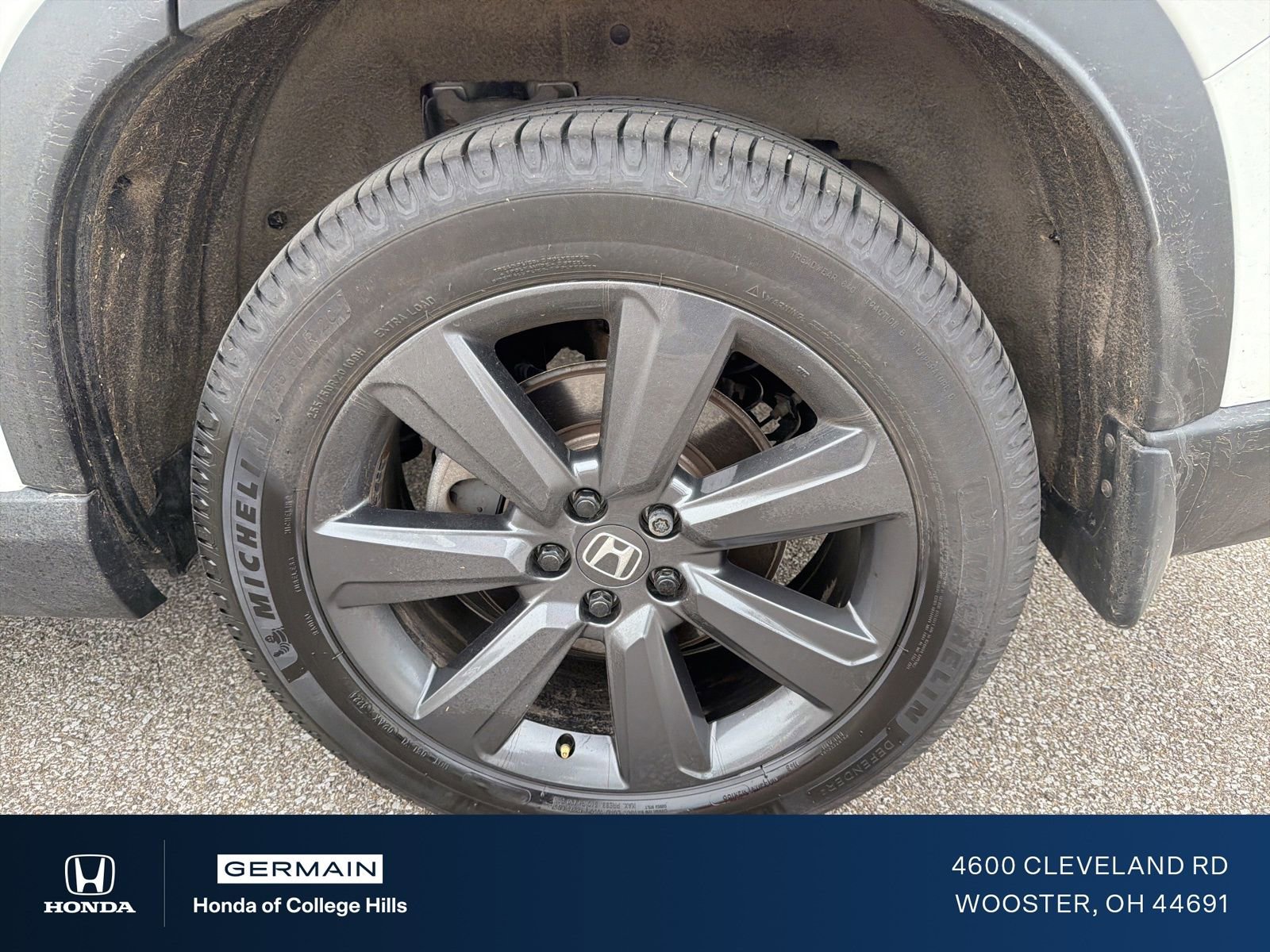 Used 2023 Honda Pilot Sport image 10