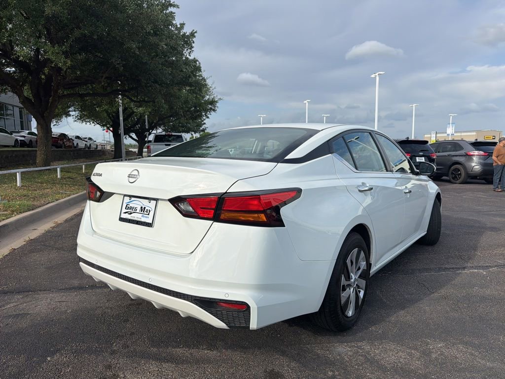 Used 2023 Nissan Altima 2.5 S image 3