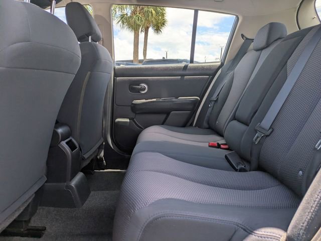 Used 2009 Nissan Versa Hatchback FWD image 16
