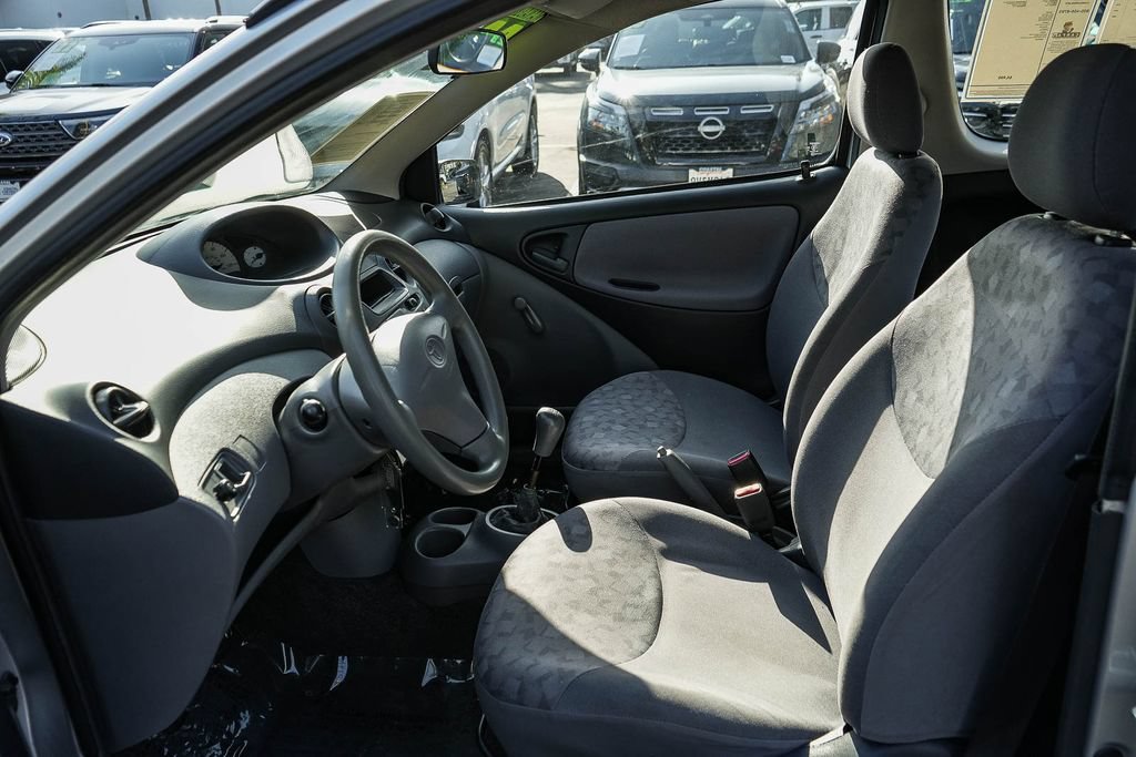 Used 2000 Toyota Echo Coupe FWD image 13