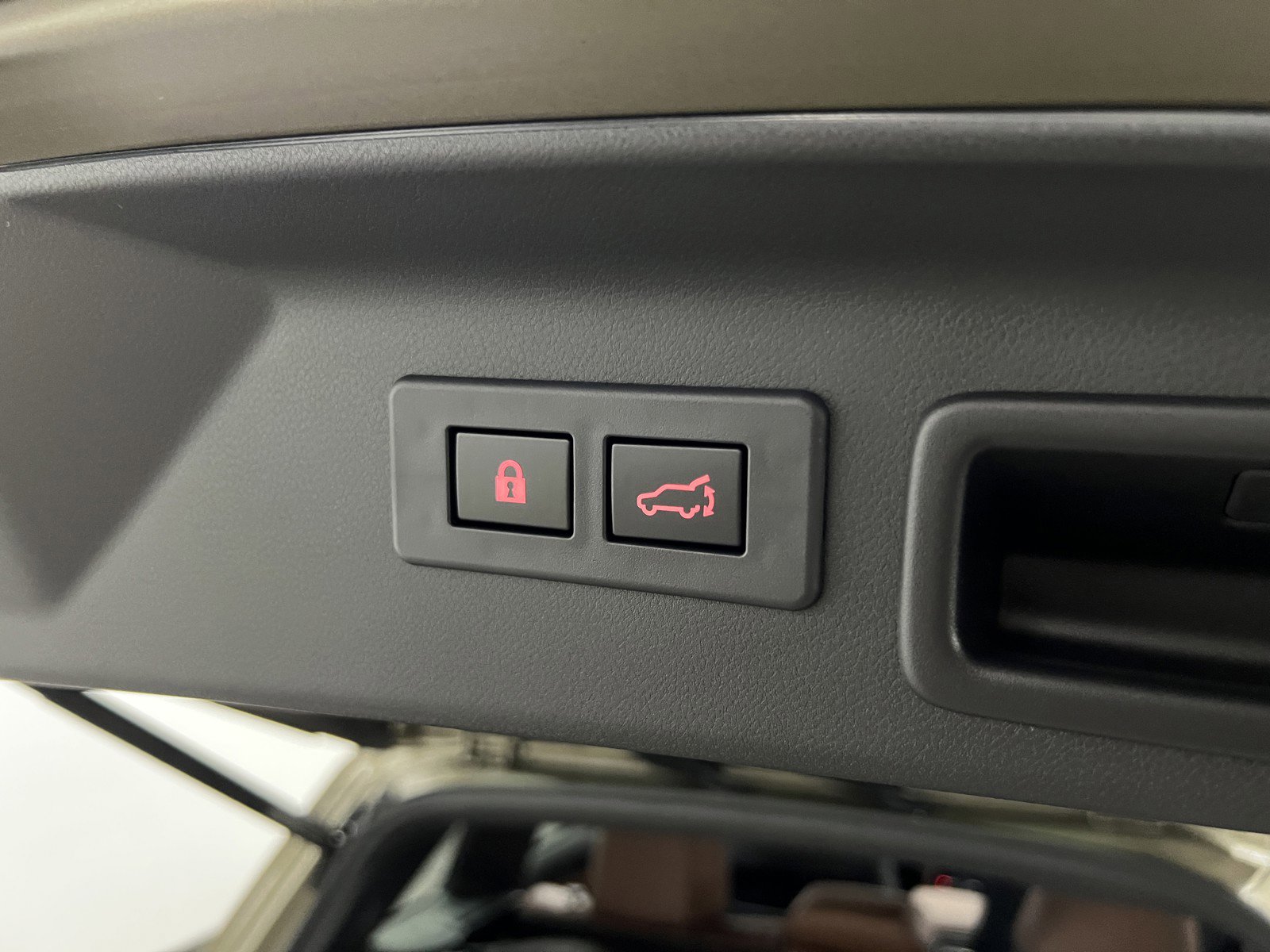 New 2025 Subaru Forester Touring image 16