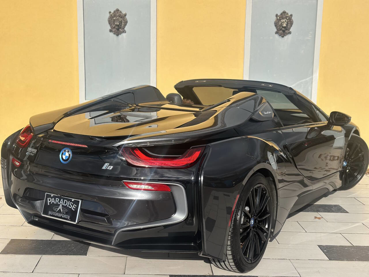 Used 2019 BMW i8 Roadster AWD/4WD image 15
