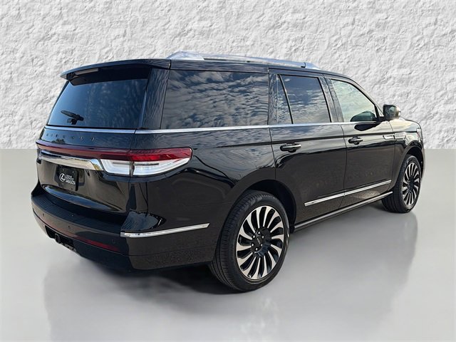Used 2024 Lincoln Navigator Black Label image 3