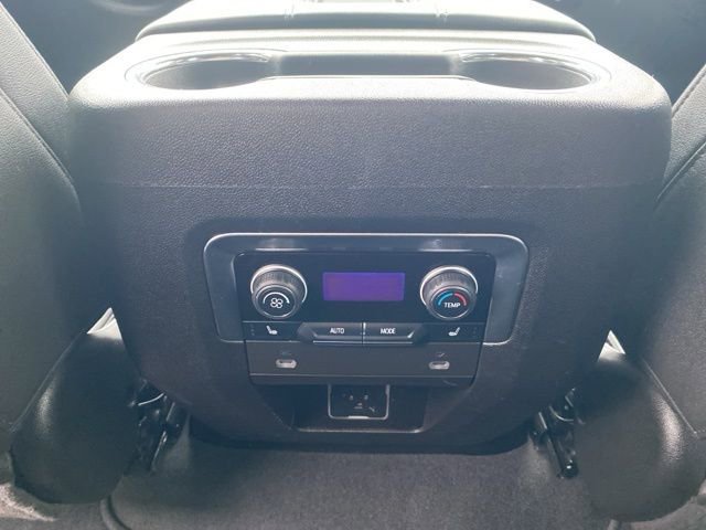 Used 2022 Chevrolet Tahoe LT w/ Luxury Package image 24