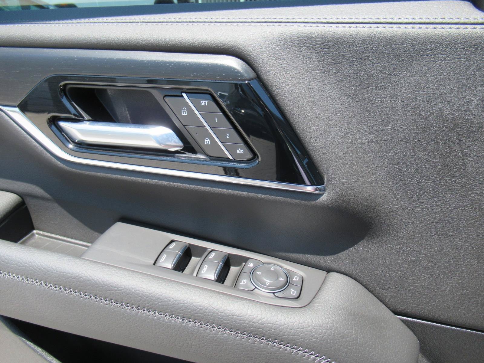New 2026 GMC Yukon Denali w/ Sun & Power Step Package RWD image 21
