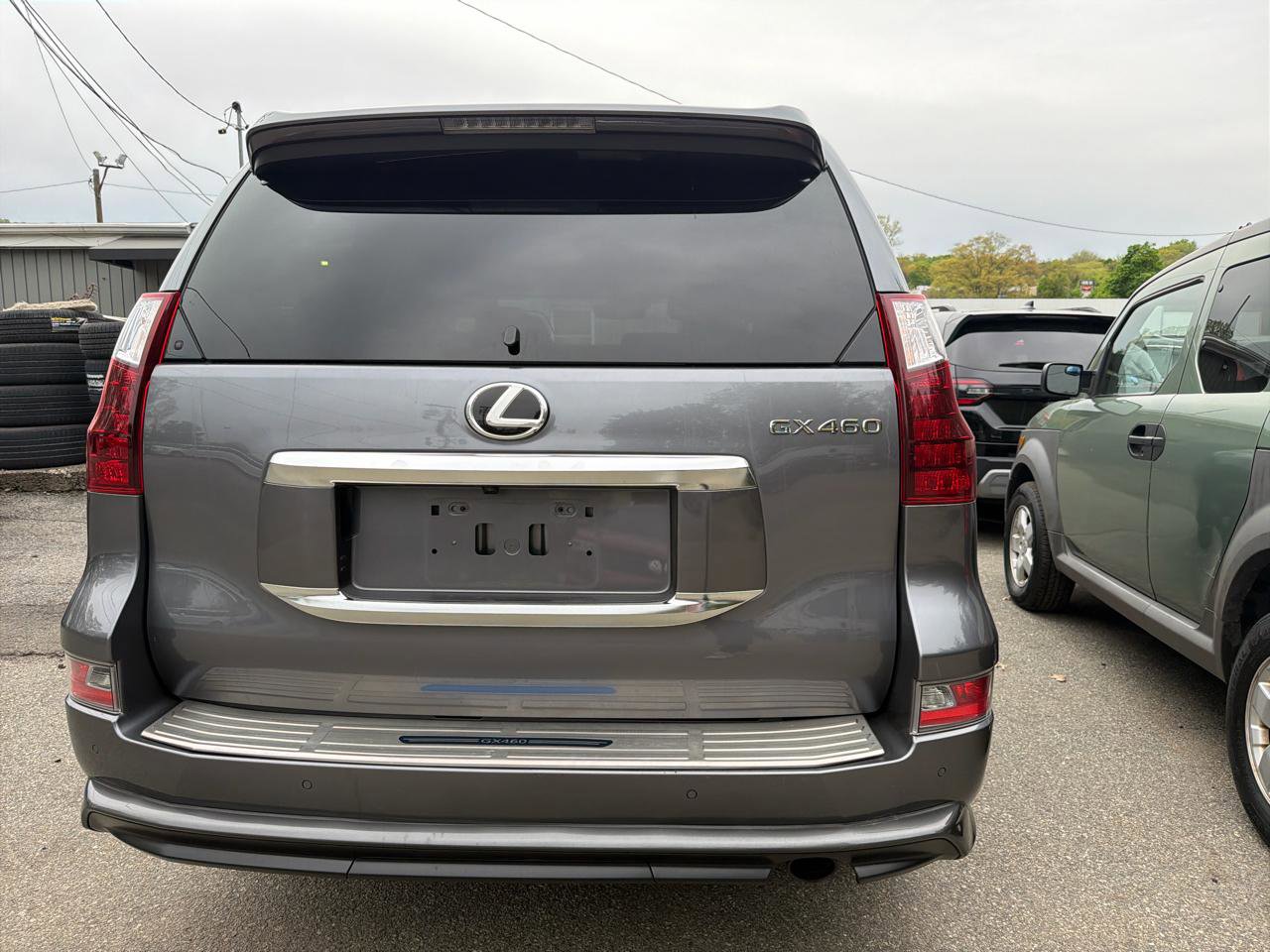Used 2022 Lexus GX 460 Premium w/ Accessory Package AWD/4WD image 7