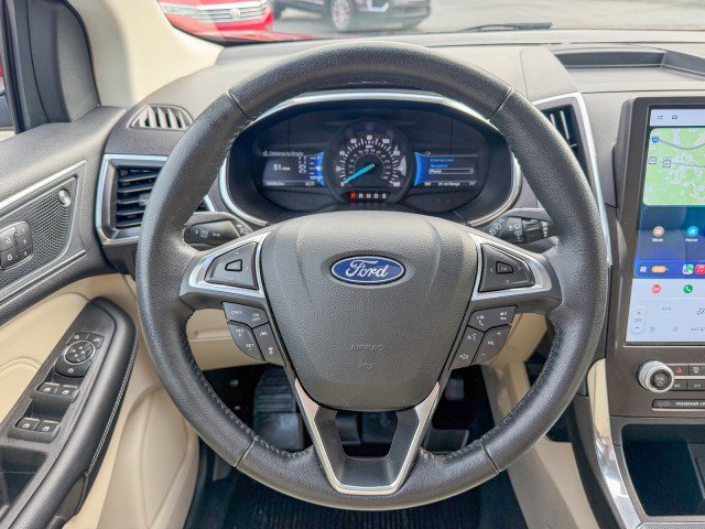 Used 2021 Ford Edge Titanium FWD image 8