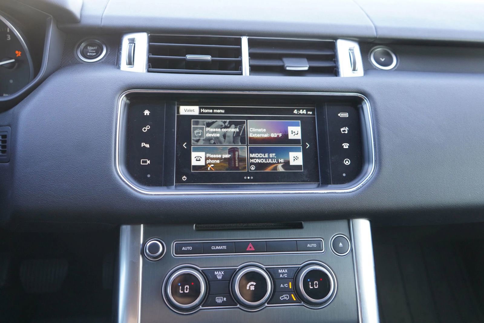 Used 2016 Land Rover Range Rover Sport SE image 10