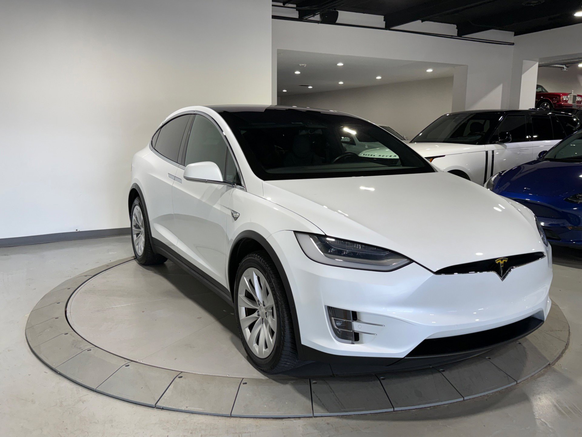 Used 2019 Tesla Model X Long Range image 8