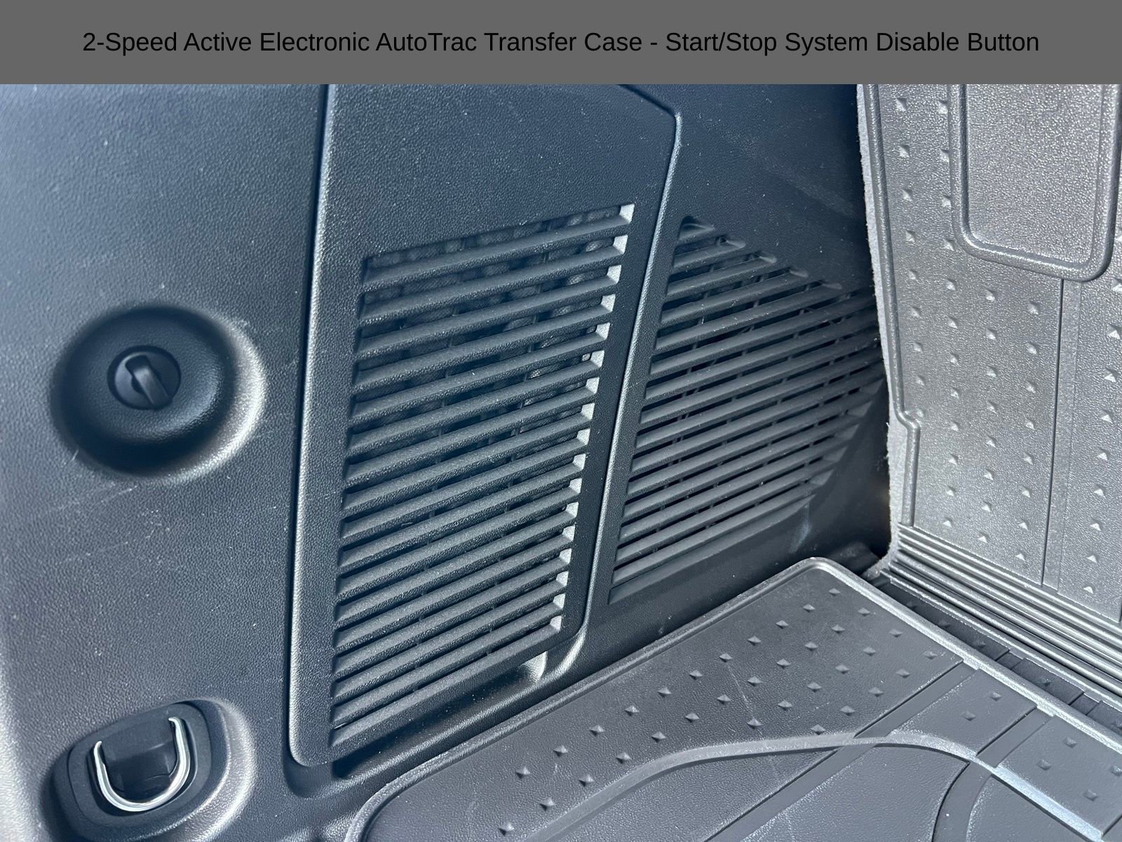 Used 2022 Chevrolet Tahoe Z71 w/ Luxury Package image 23