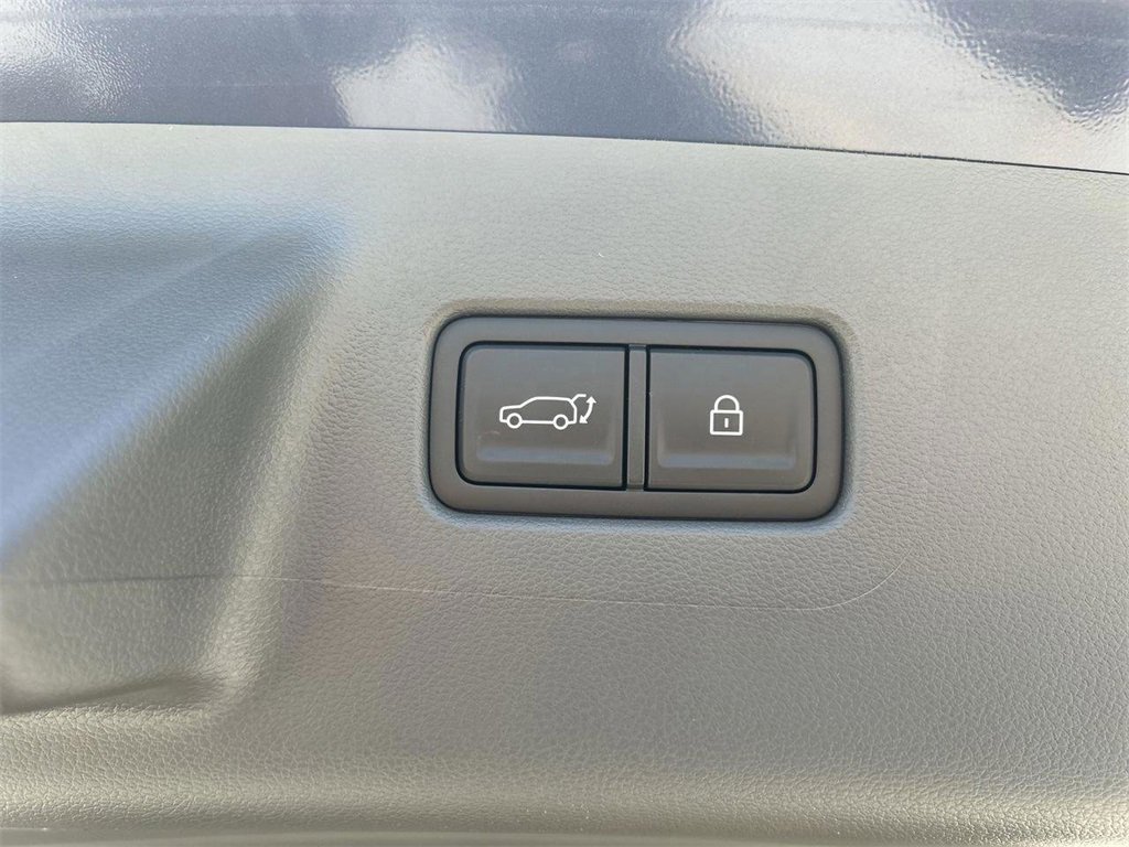 Used 2025 Hyundai Santa Fe SEL image 17