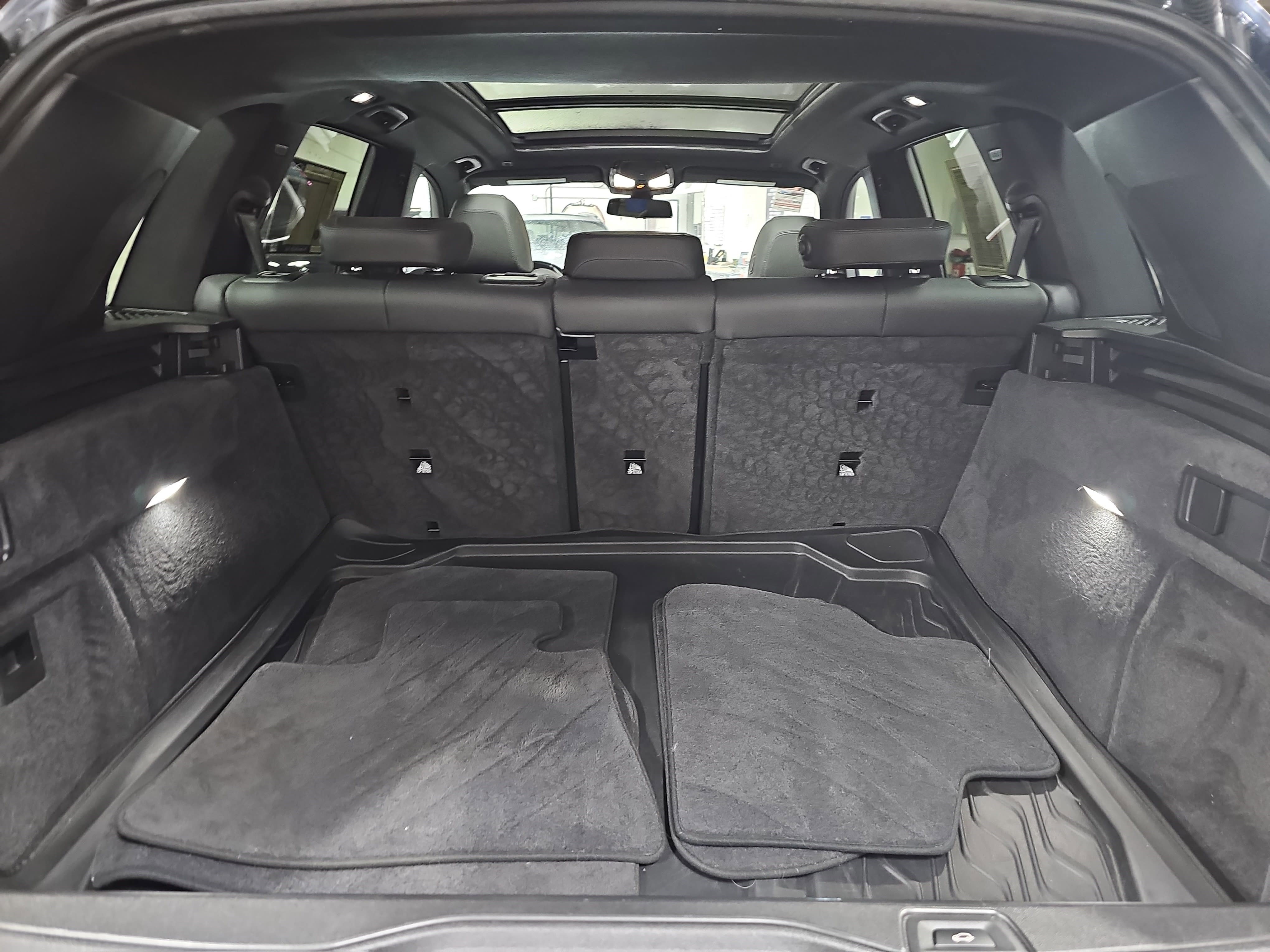 Used 2020 BMW X5 xDrive40i w/ Premium Package image 14