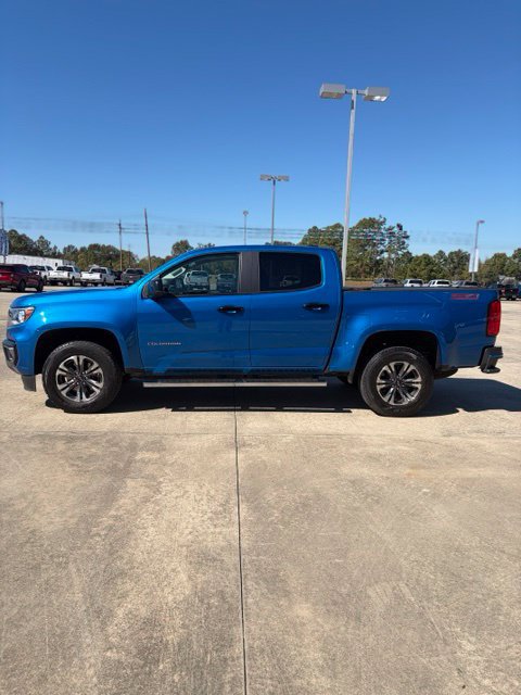Used 2022 Chevrolet Colorado Z71 RWD image 2