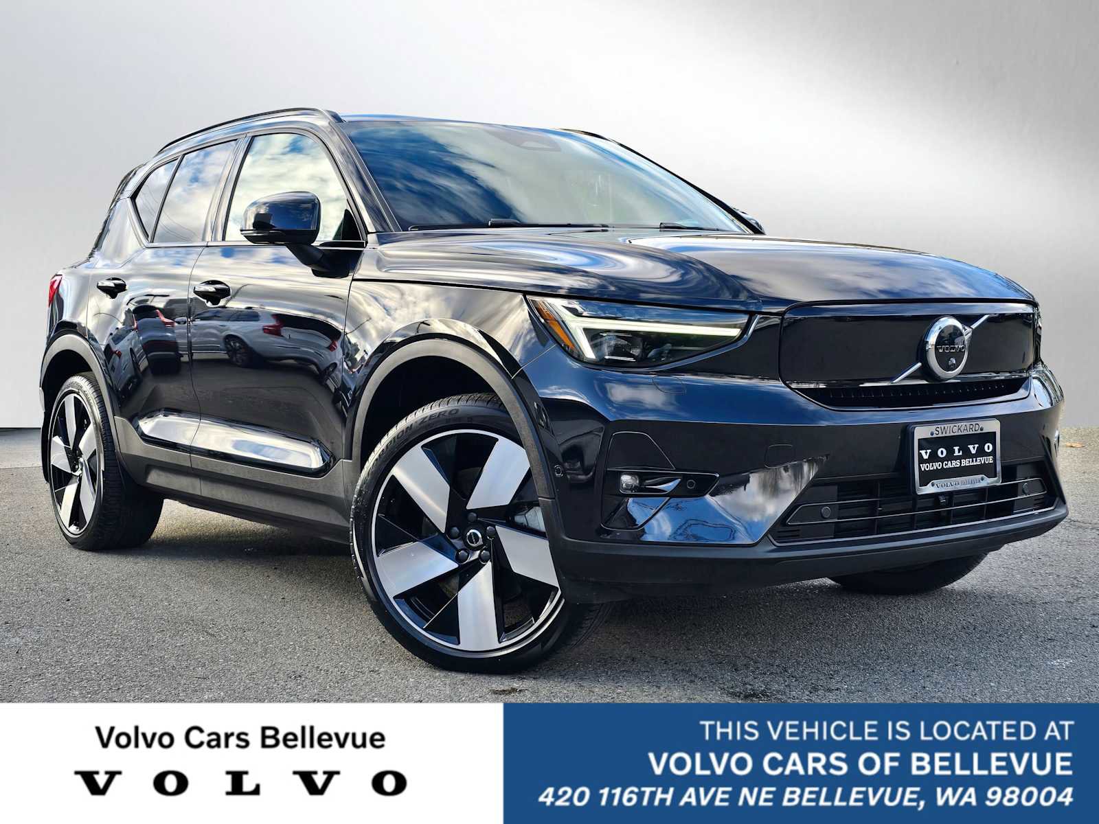 Used 2023 Volvo XC40 Recharge Ultimate w/ Protection Package Premier image 1