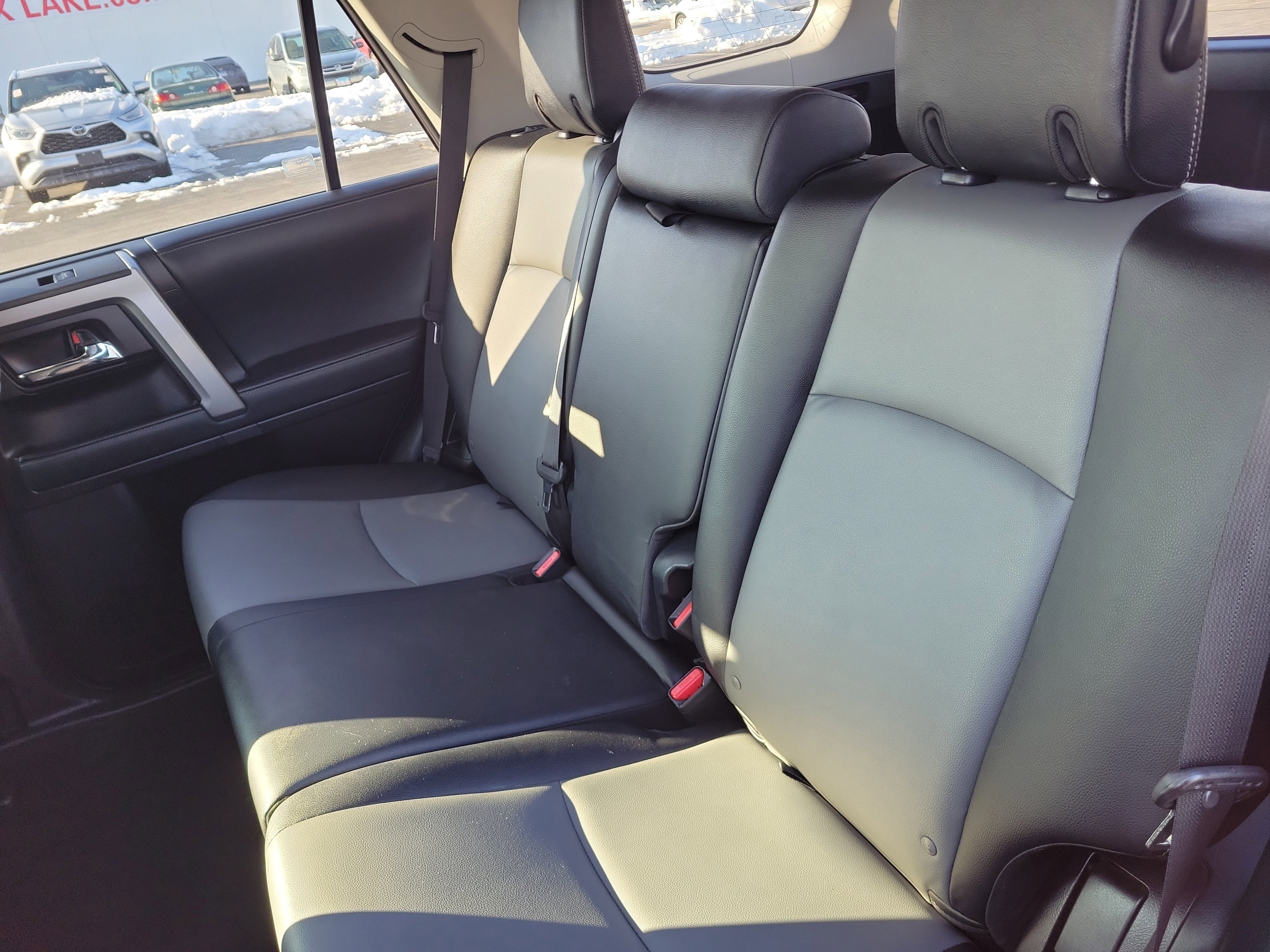 Used 2021 Toyota 4Runner SR5 Premium image 11