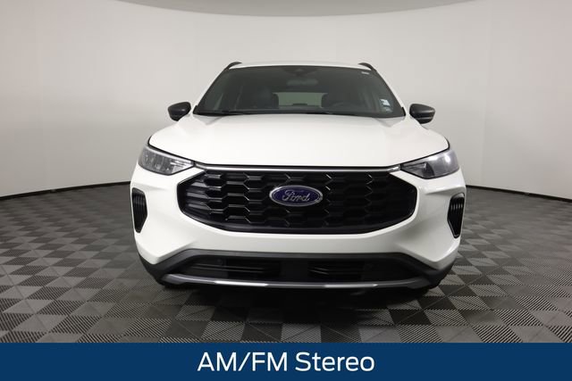 New 2025 Ford Escape ST-Line w/ Tech Pack #1 image 9