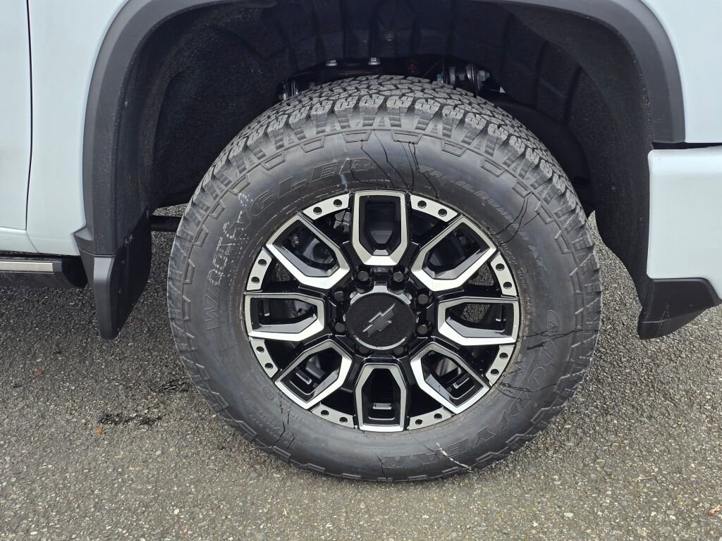 New 2026 Chevrolet Silverado 2500 High Country w/ High Country Premium Package AWD/4WD image 9