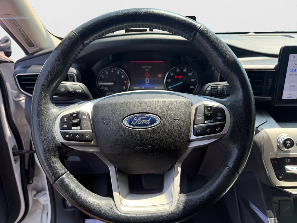 Used 2021 Ford Explorer XLT w/ Equipment Group 202A RWD image 17