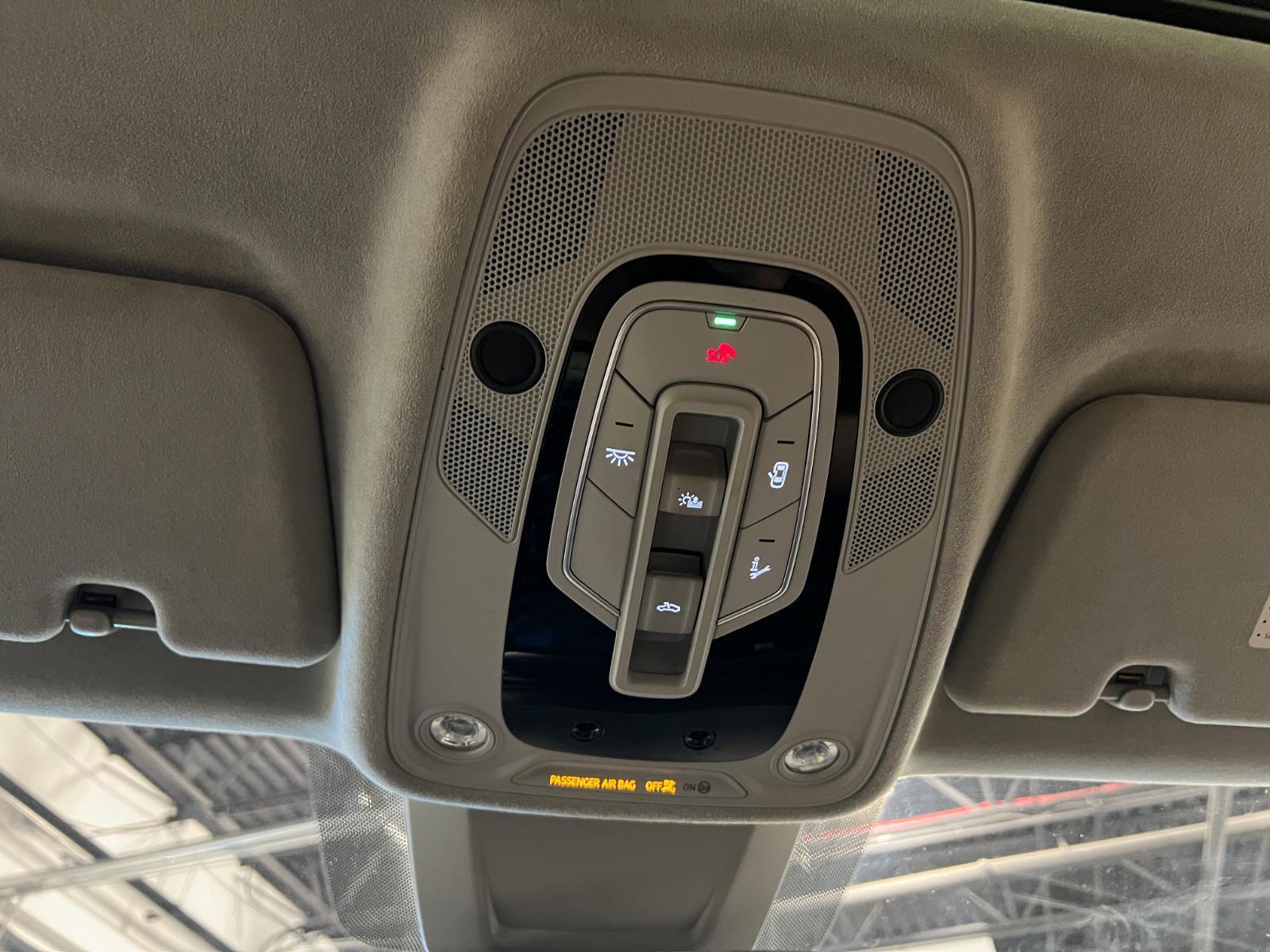 Used 2019 Audi Q8 Prestige image 21